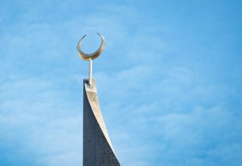 В «культурной столице тюркского мира» открыли крупную мечеть
