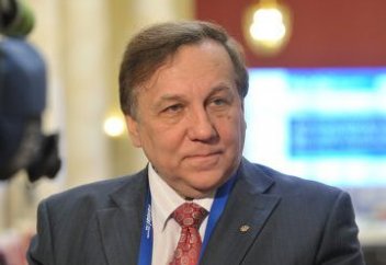 Надо сорвать с экстремистов и террористов религиозные одежды — дипломат (ВИДЕО)