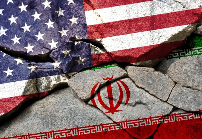 США снова пытаются взорвать Иран изнутри
