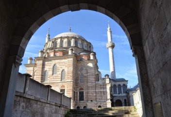 Өзгені жамандау