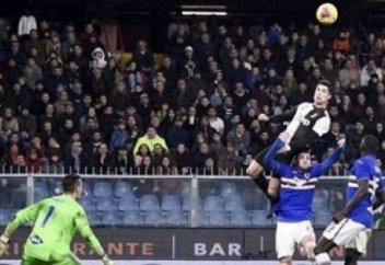 Роналду 2,56 метр биіктен гол салды (видео)