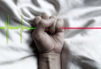 Күйзеліске түскен әйел өмірден өз еркімен кету құқығына ие болды