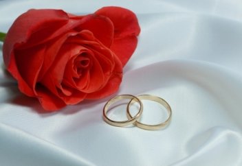 Махаббат отбасын құрғаннан кейін басталады (радио хабар)