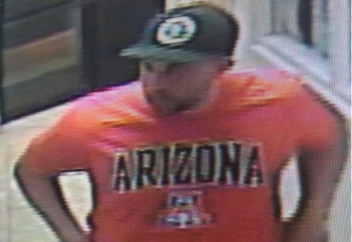 Вандалдың Құранды қорлаған сәті таспаға тартылып қалды (фото)