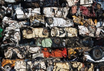 Автожаңалықтар: Қазақстанда ескі автокөліктер қалай қайта өңделеді? (фото)