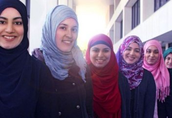 Парламент Латвии поддержал хиджаб