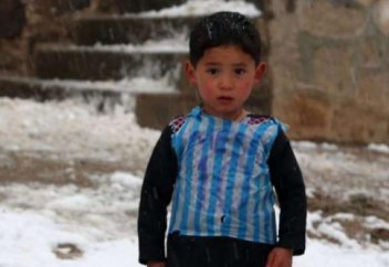 Месси Ауғанстандағы 5 жасар жанкүйерімен кездеспек (видео)