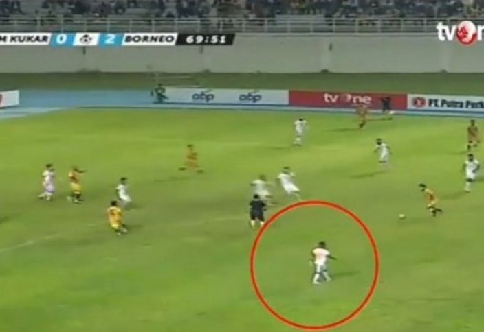 Скорость 157-сантиметрового индонезийского футболиста поразила соцсети (фото+видео)