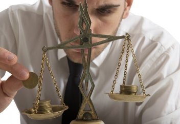 Проблема суверенного долга: почему бедные страны платят больше, чем богатые