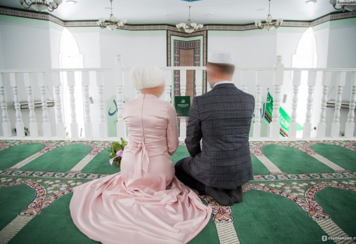 Қызылордада 21 жастағы жігіт пен 15 жастағы қыздың некесін қиған имамға сөгіс жарияланды