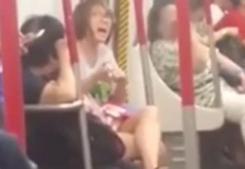 Бойжеткен метрода не үшін шу шығарды? (видео)