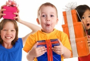 Неге айт мерекесінде балаларға сыйлық бермейміз?