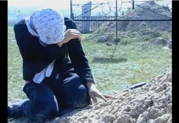 Жетім қыздың мұңы (Қырғызша бейнеролик)