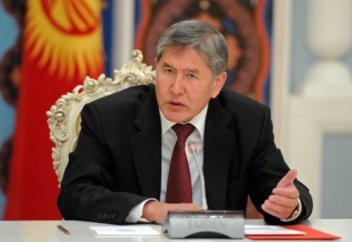 Алмазбек Атамбаев: Ұры министр болғанша еден жуушы болған дұрыс