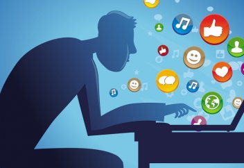 Әлеуметтік желіде жазып жатқан сөздеріміз амал дәптерге де жазылып жатыр ма?