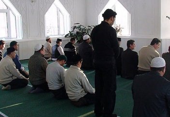 Атырауда мешітте ерсі мінез танытқан тұрғын жазаланды