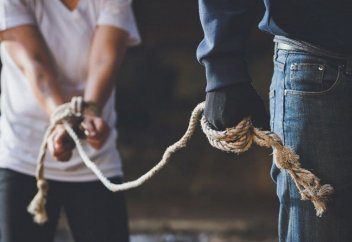 Қазақстан адам саудасы бойынша екінші санатта тұр. Шаруа қожалықтарында құл ұстау азаймай тұр