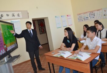 Емтиханда көшірген қытай талапкерлері түрмеге отырғызылады