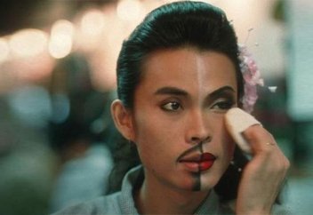 Ақ үйде алғаш рет трансгендер қызметке тұрды