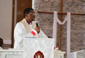 Құндылықтарға байланысты шіркеулер арасында қайшылық пайда болды