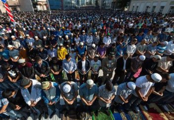 Три дополнительные площадки для намаза откроют на Уразу-байрам в Москве