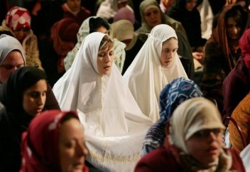 Новообращенные мусульманки Германии в социальных сетях