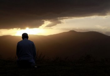 "Как легко получить помощь Аллаха"-Мухаммад ас-Сакаф