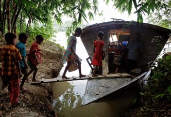 Шартарап: Голландиялық архитектор жүзетін мектеп ойлап тапты (видео)