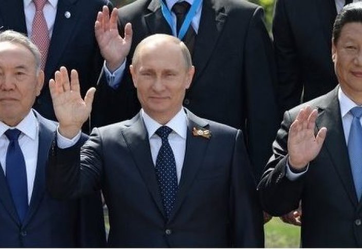 Почему Китай решился на бессменного лидера и чем это обернётся для соседей