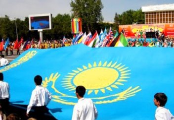 Сколько дней отдохнут казахстанцы в 2017 году?