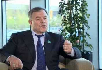 Мажилисмен Казахстана: Деградация личности посягать на святыни конфессий