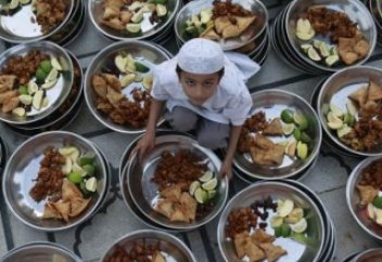 Ифтары в Мекке и Медине будут проводиться снаружи мечетей