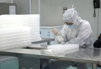 Бесплатные экспресс-тесты на коронавирус можно пройти с 13 апреля в Нур-Султане и Алматы