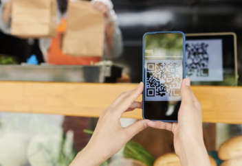 Енді QR арқылы криптовалютамен де төлеуге болады