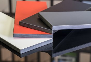 Зерттеу: компосталатын пластиктің жартысынан көбі іс жүзінде биологиялық тұрғыдан ыдырамайды