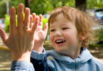 Как правильно хвалить и наказывать ребенка