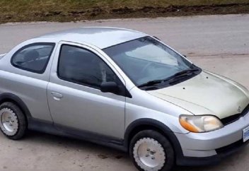 Өнертапқыш көлікті қырынан жүргізетін дөңгелек ойлап тапты (ВИДЕО)