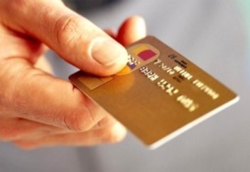 ЗАЧЕМ банки подсаживают нас на банковские КАРТЫ? Вся ПРАВДА!