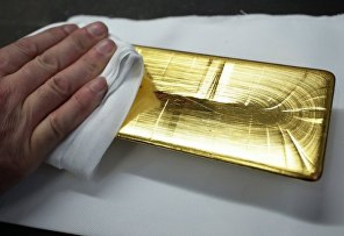 Плавят и правят.  Миру снова понадобилось золото. Виноваты кризис и войны