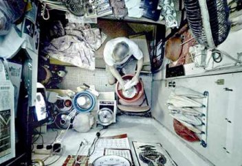 Имидж китайцев снова близок к образу нищего, вонючего и больного проказой кули