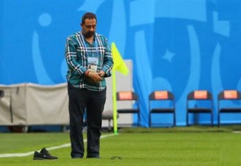 Намаз оқып тұрып артына қараса, намаз бұзыла ма?