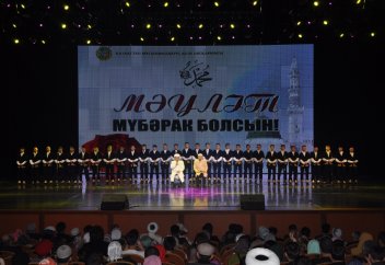 Алматыда мұсылман қауымы Мәуліт мерекесін атап өтті (ФОТО)