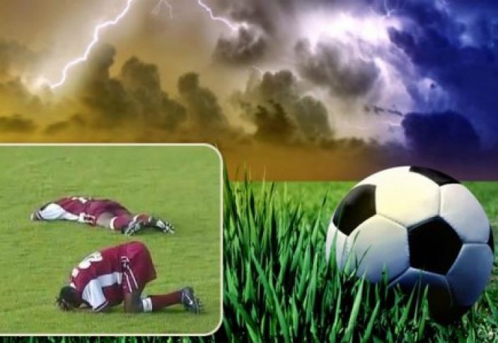 Разное: Молния ударила в футболистов прямо во время матча (видео)