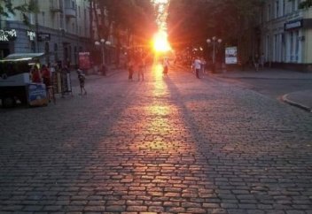 Август надо цедить медленно, как грушевый ликер