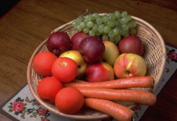 Мамандар тамақтана отырып артық салмақтан арылуға көмектесетін 10 өнімді атады