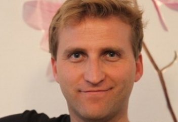 Даниялық актер ауыз бекіту үшін Түркияға келді