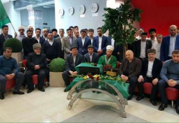 В Пермь привезли реликвии Пророка ﷺ из Дагестана