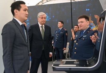 Сдавать отпечатки пальцев будут все взрослые граждане РК