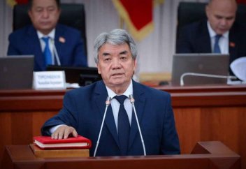 Мумияны шариғат талабы бойынша жерлеген Қырғызстан министрі қызметінен айырылды