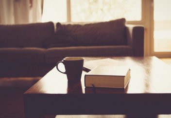 Распространенные огнестойкие вещества могут вызвать диабет. Как избежать "ядовитой" мебели из ДСП